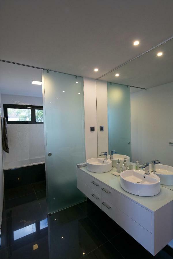Spacious Luxury Holiday Apartment With A Great View, Funchal, Free Wifi And Parking Экстерьер фото