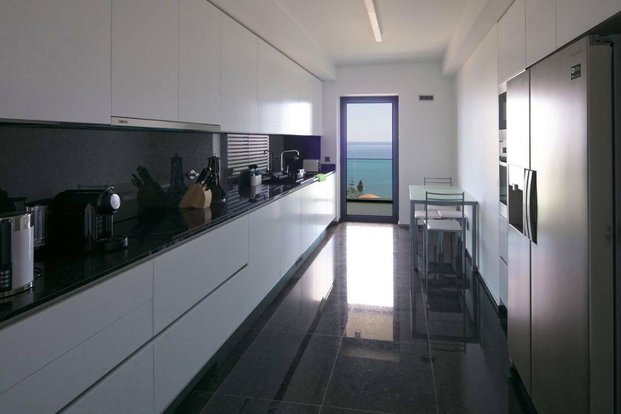 Spacious Luxury Holiday Apartment With A Great View, Funchal, Free Wifi And Parking Экстерьер фото